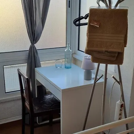 Quarto em Acomodações Particulares Nivea Soares